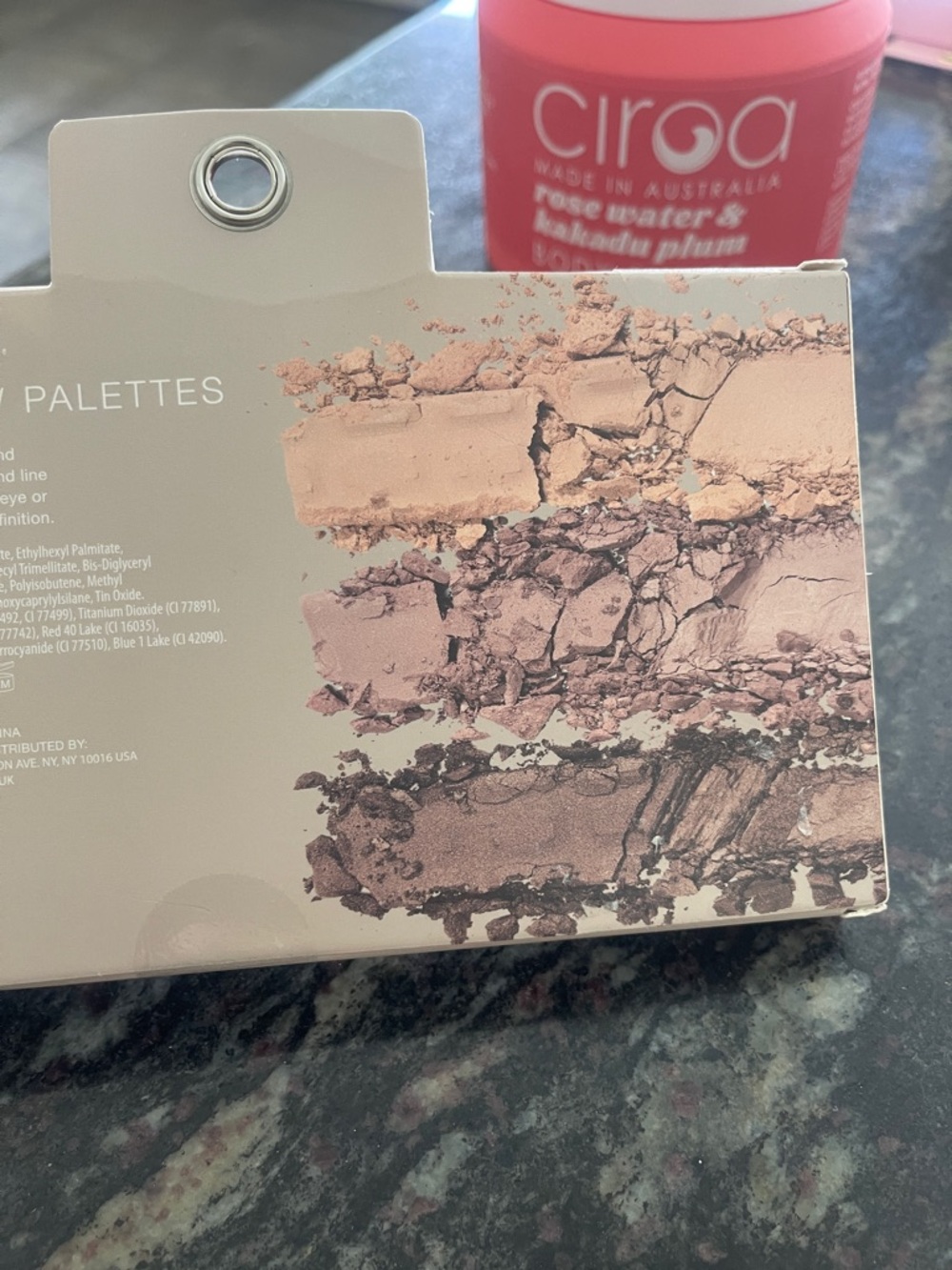 Ellen Tracy Nude Eyeshadow Duo — Neutral Browns, Champagne & Rose Hues - Picture 4 of 4